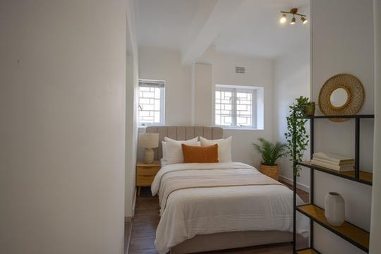 1 Bedroom Property for Sale in Sea Point Western Cape